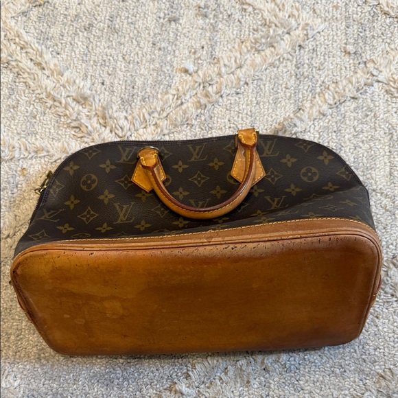 Louis Vuitton Brown Monogram alma Satchel - Picture 3 of 8